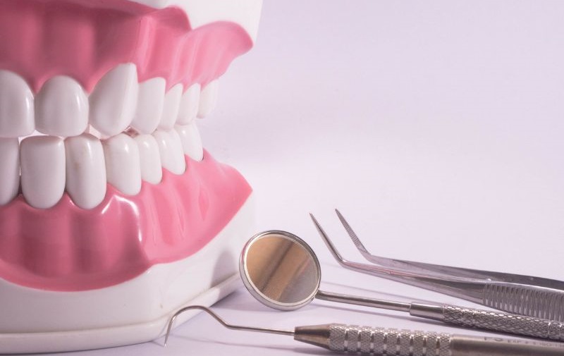 متخصص پروتز دندان در غرب تهران